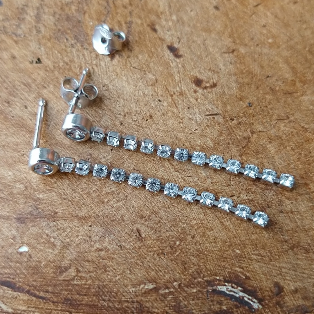 White Rhodium crystal earrings - Picture 4 of 4